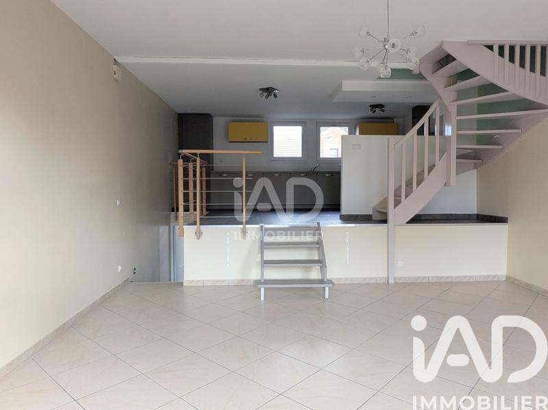 Maison - 93 m² - 4 pièces