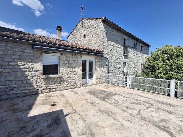 Maison - 175 m² - 11 pièces