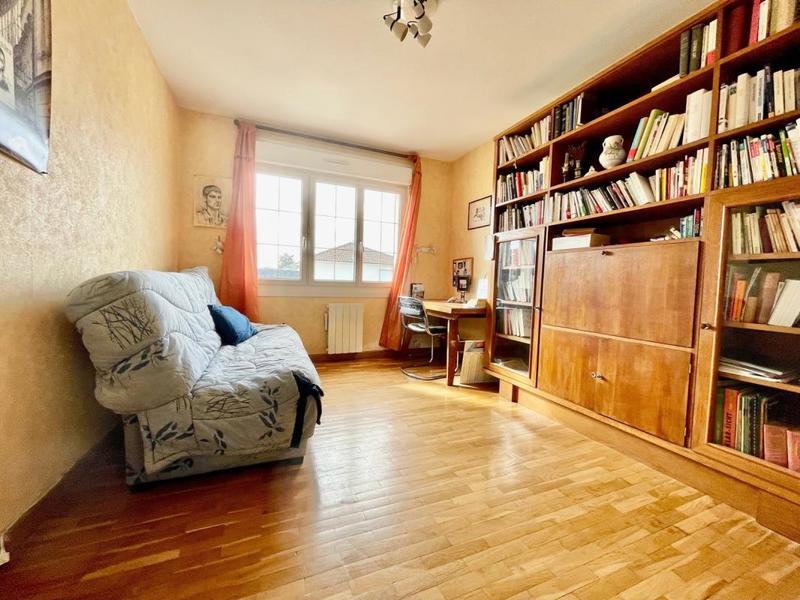 Pavillon - 185 m² - 6 pièces