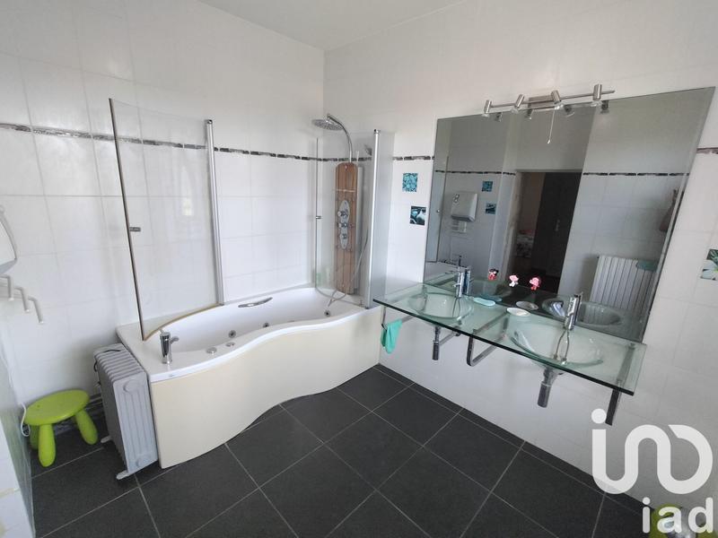 Maison de campagne - 250 m² - 7 pièces