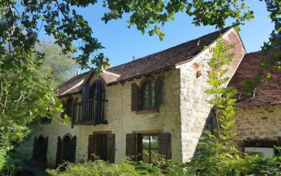 Maison - 240 m² - 7 pièces