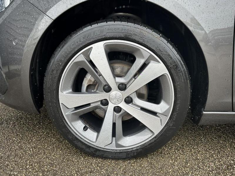 Peugeot 308 II BlueHDi 130 Eat8 s&amp;amp;S Tech Edition