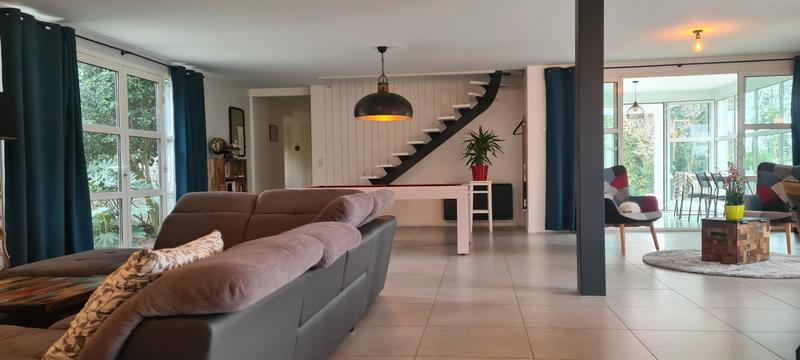 Maison - 400 m² - 15 pièces