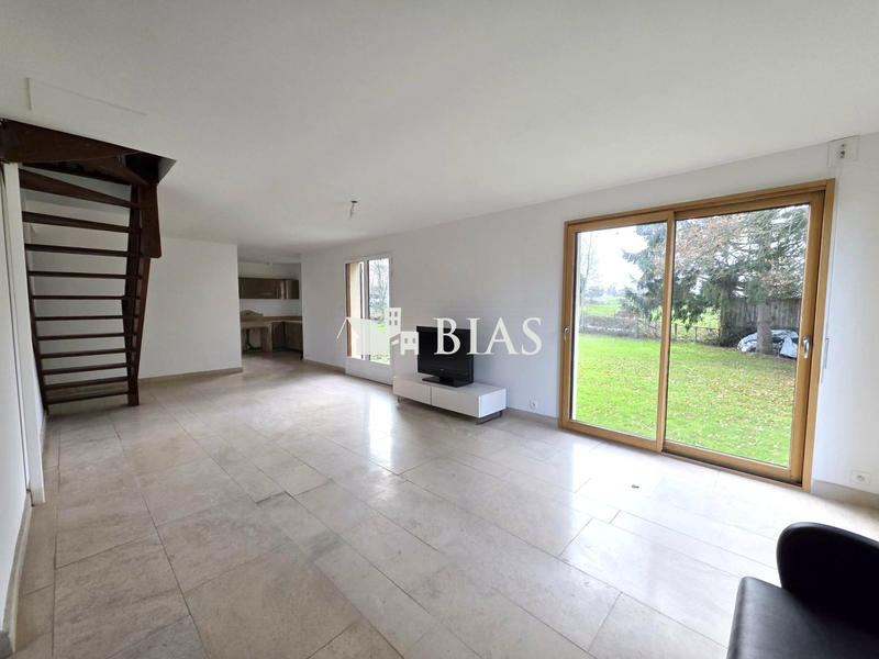 Maison traditionnelle - 131 m² - 6 pièces