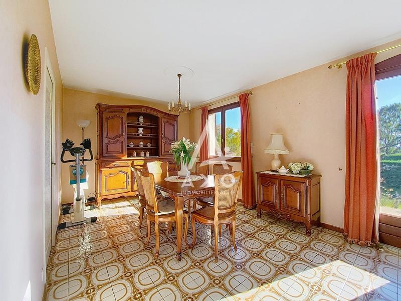 Maison - 104 m² - 5 pièces