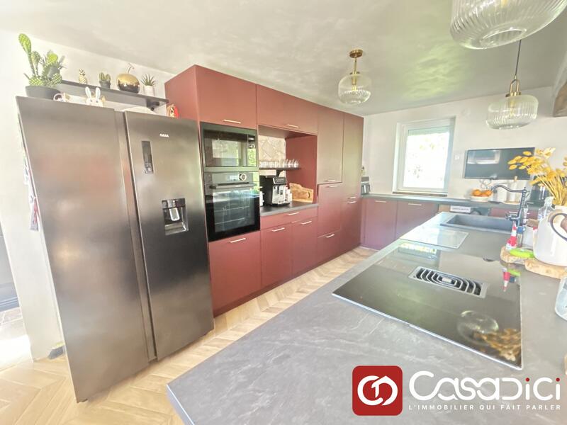 Maison ancienne - 182 m² - 7 pièces