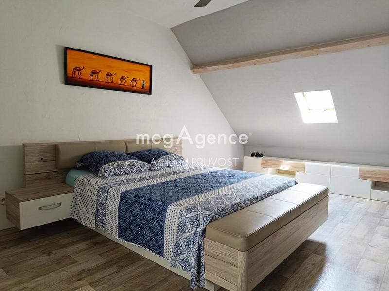 Maison - 238 m² - 10 pièces