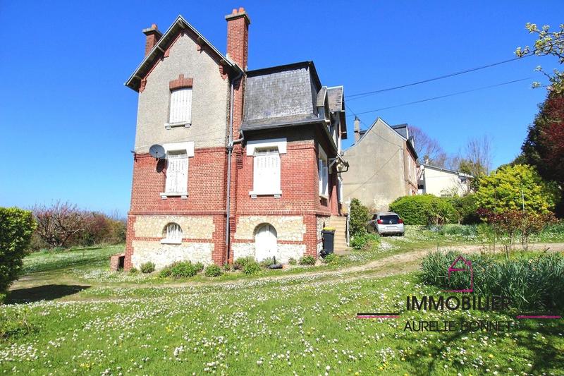 Maison - 182 m² - 8 pièces