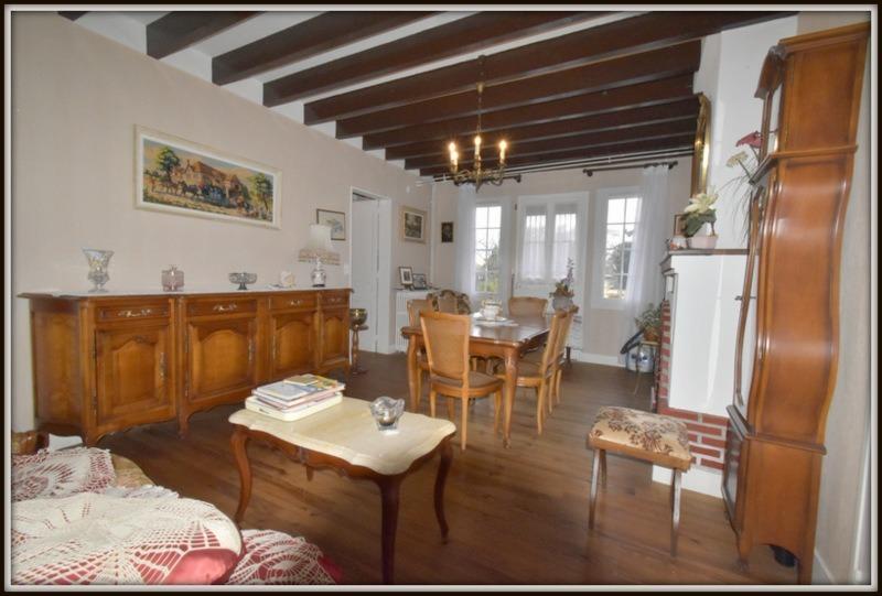 Maison - 181 m² - 7 pièces