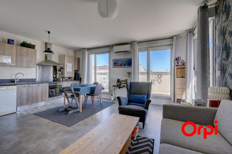 Appartement - 81 m² - 4 pièces