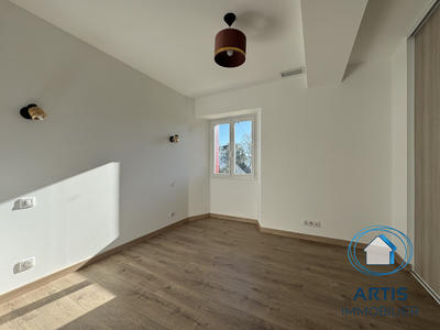 Maison - 165 m² - 6 pièces