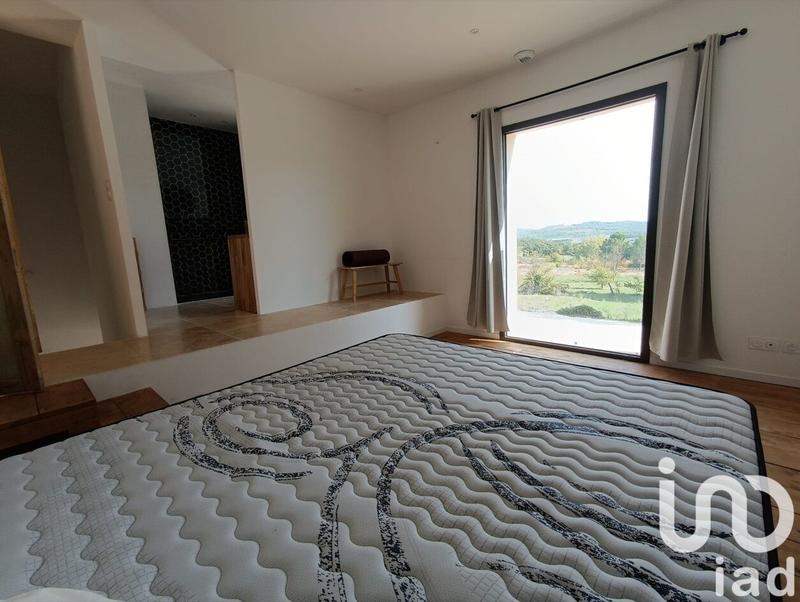 Maison - 185 m² - 6 pièces