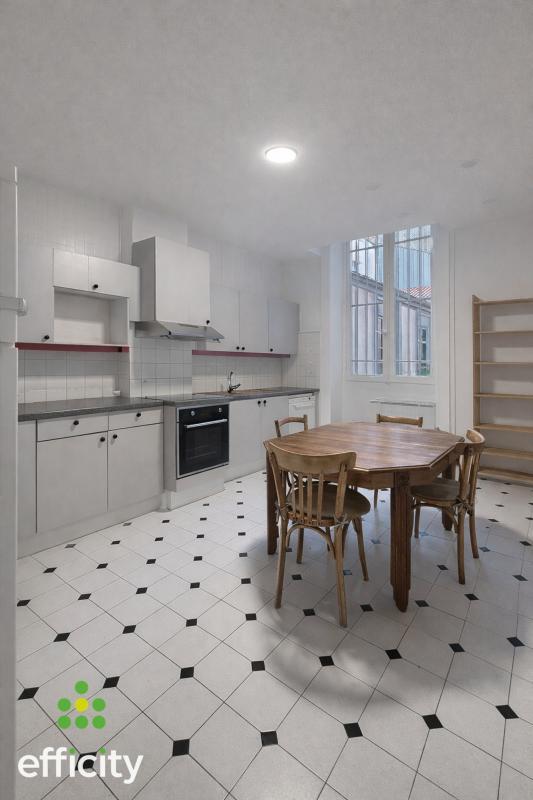 Appartement - 110 m² - 4 pièces