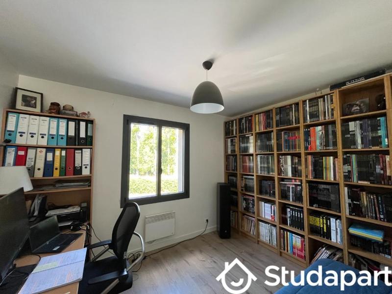 Chambre - 11 m² - 1 pièce