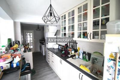 Maison - 128 m² - 7 pièces