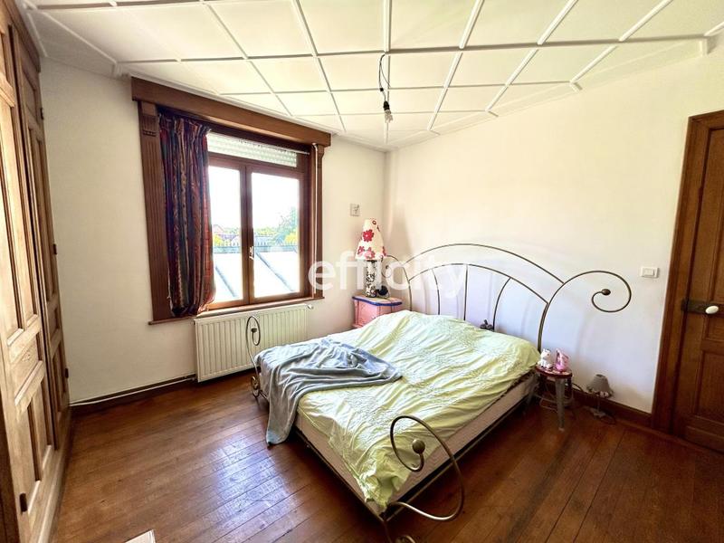 Maison - 207 m² - 7 pièces