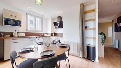 Appartement - 96 m² - 6 pièces