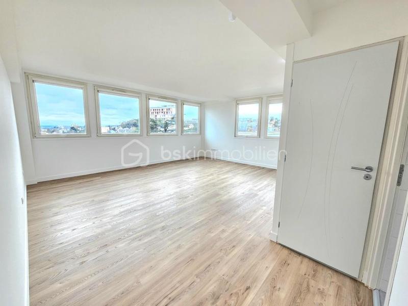 Appartement - 57 m² - 2 pièces