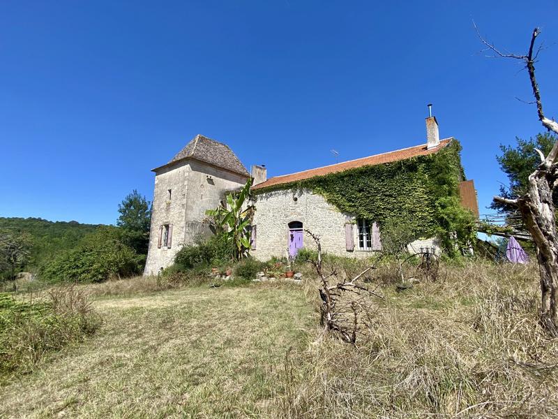 Maison traditionnelle - 373 m² - 5 pièces