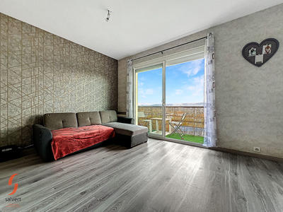 Maison - 94 m² - 4 pièces