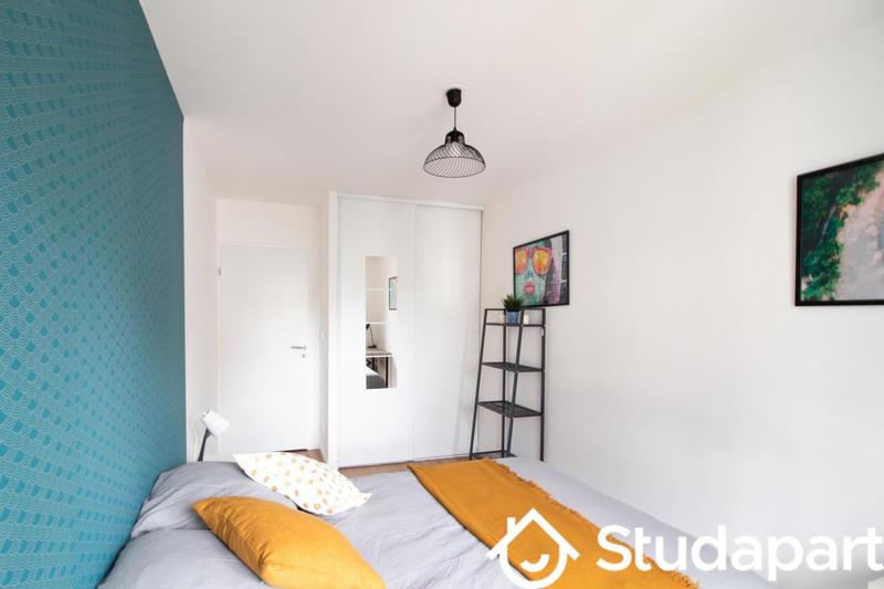 Chambre - 13 m² - 1 pièce