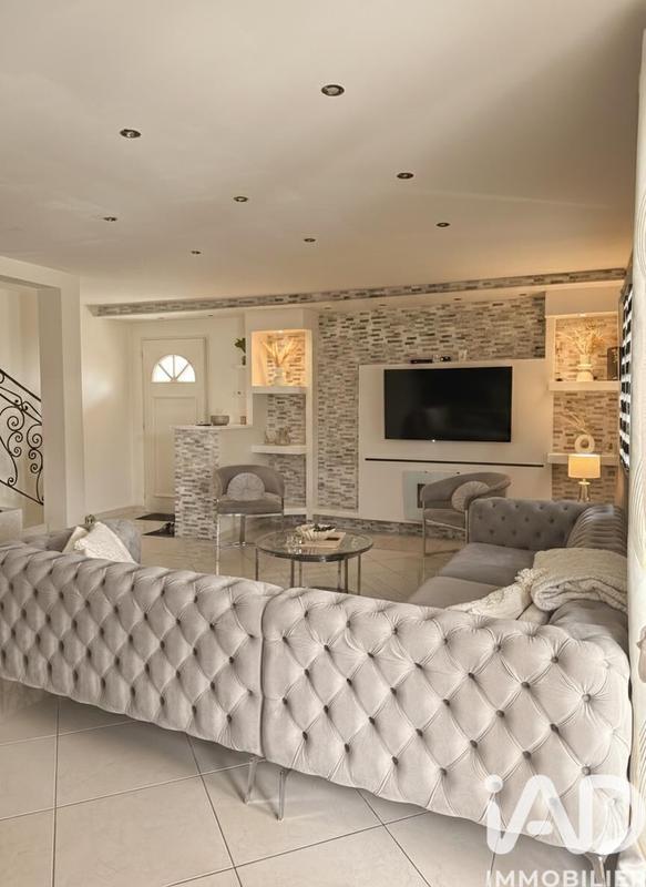 Maison - 125 m² - 7 pièces