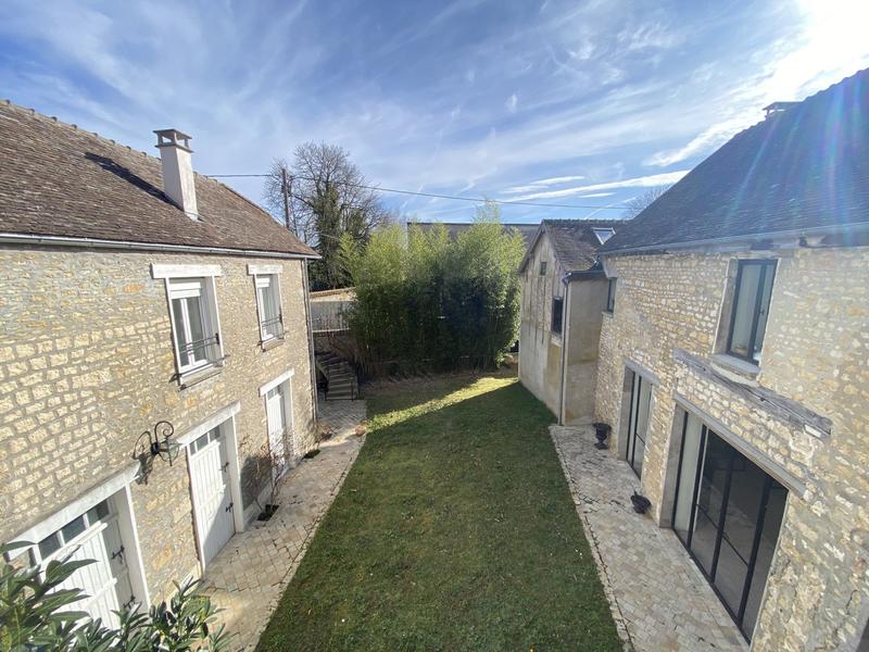 Maison - 193 m² - 16 pièces