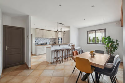 Maison - 147 m² - 6 pièces