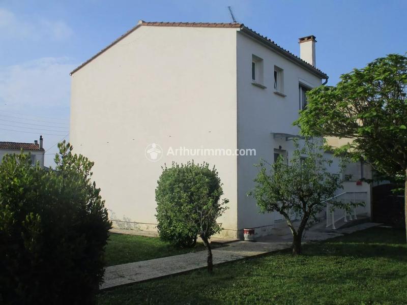 Maison - 92 m² - 5 pièces