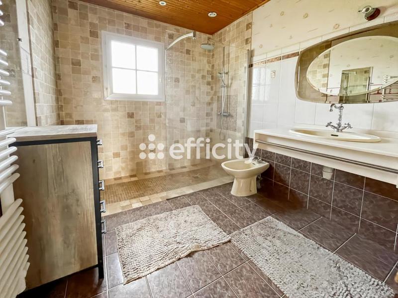 Maison - 120 m² - 5 pièces