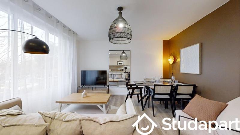 Chambre - 9 m² - 1 pièce