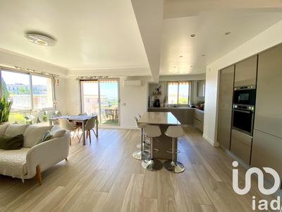 Appartement - 99 m² - 4 pièces