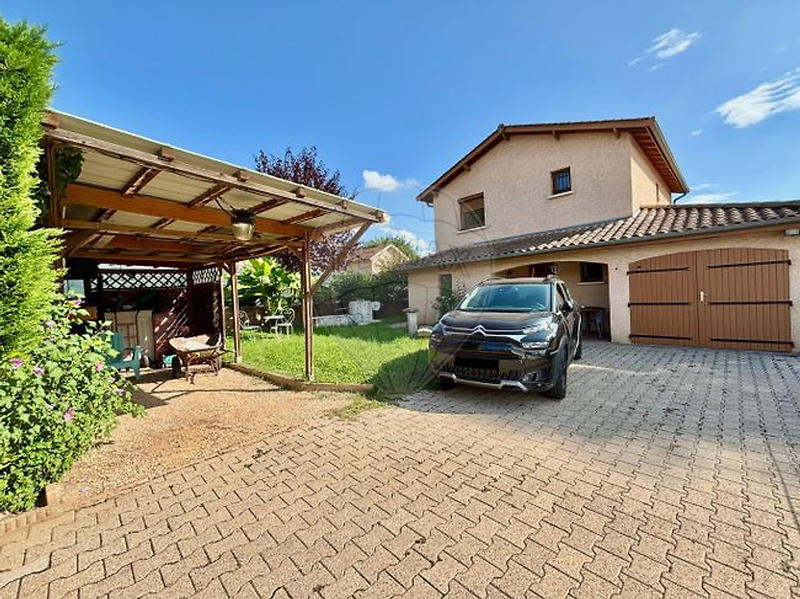 Maison - 121 m² - 5 pièces