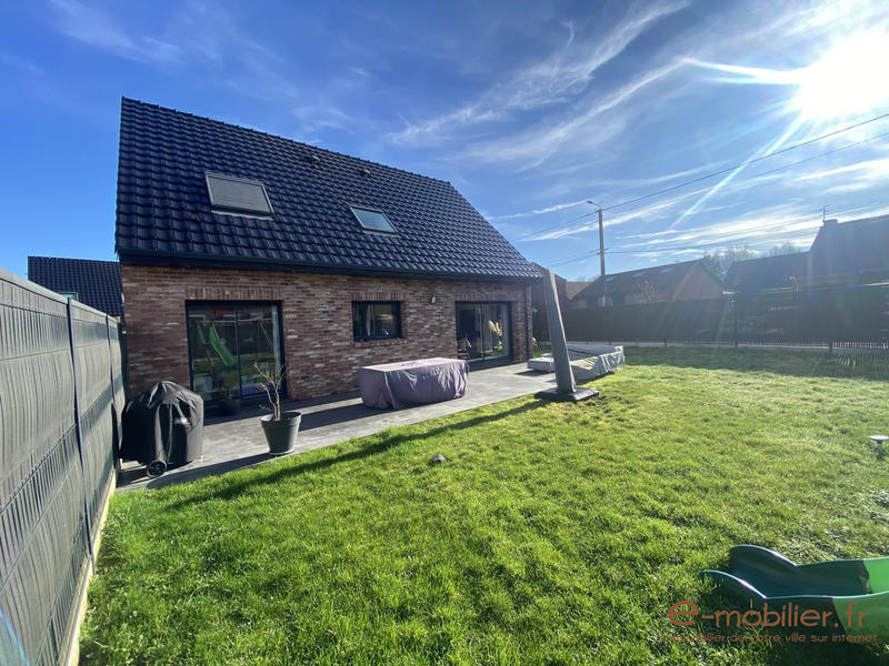 Maison - 136 m² - 5 pièces