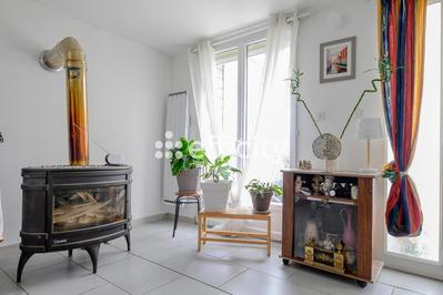 Maison - 96 m² - 4 pièces