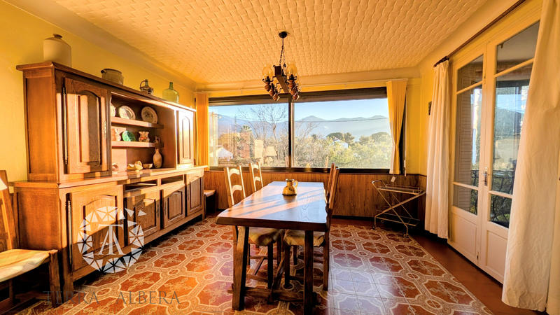 Villa - 308 m² - 12 pièces