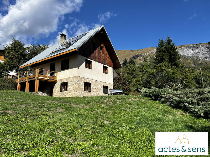 Maison - 110 m² - 5 pièces