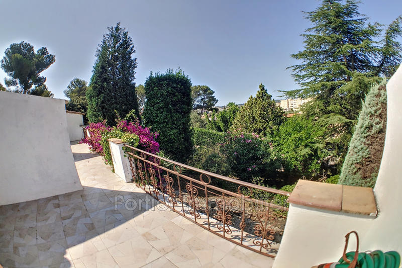 Villa - 183 m² - 5 pièces