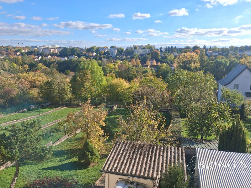 Maison - 76 m² - 5 pièces