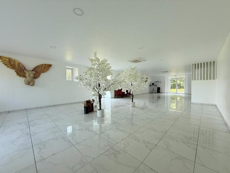 Manoir - 448 m² - 12 pièces