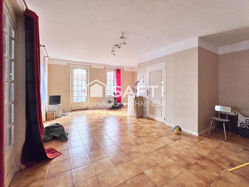 Propriété - 585 m² - 26 pièces