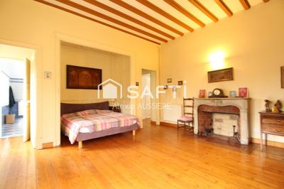 Maison - 412 m² - 11 pièces