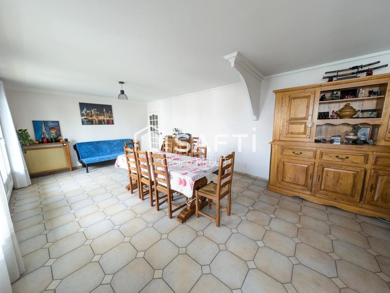 Appartement - 80 m² - 4 pièces