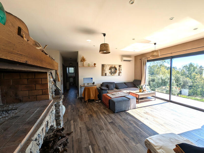 Villa - 100 m² - 4 pièces