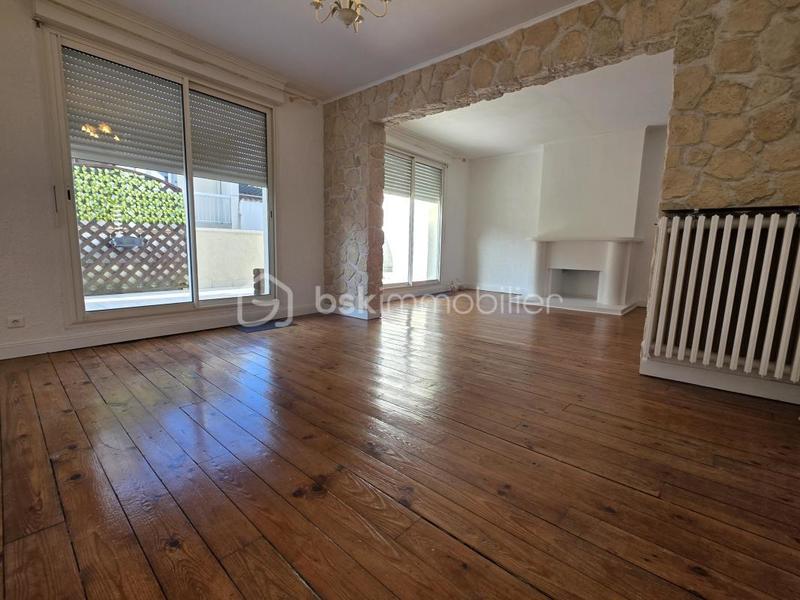 Appartement - 96 m² - 4 pièces