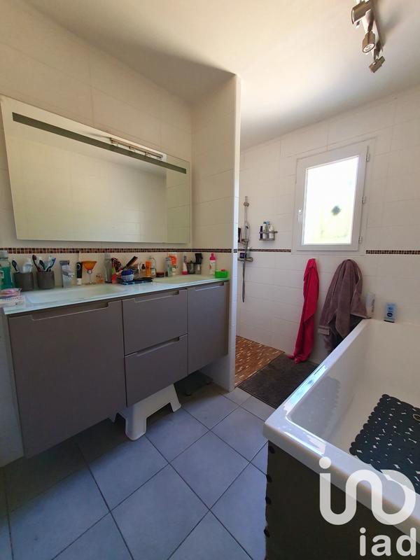 Maison - 231 m² - 10 pièces