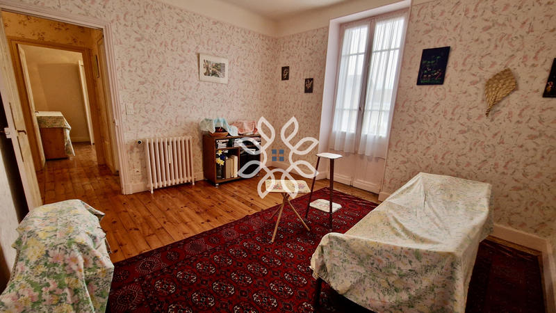 Maison - 138 m² - 7 pièces