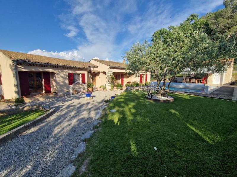 Villa - 180 m² - 5 pièces