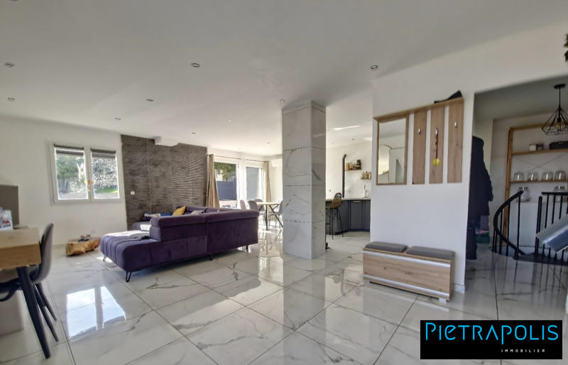 Villa - 139 m² - 5 pièces