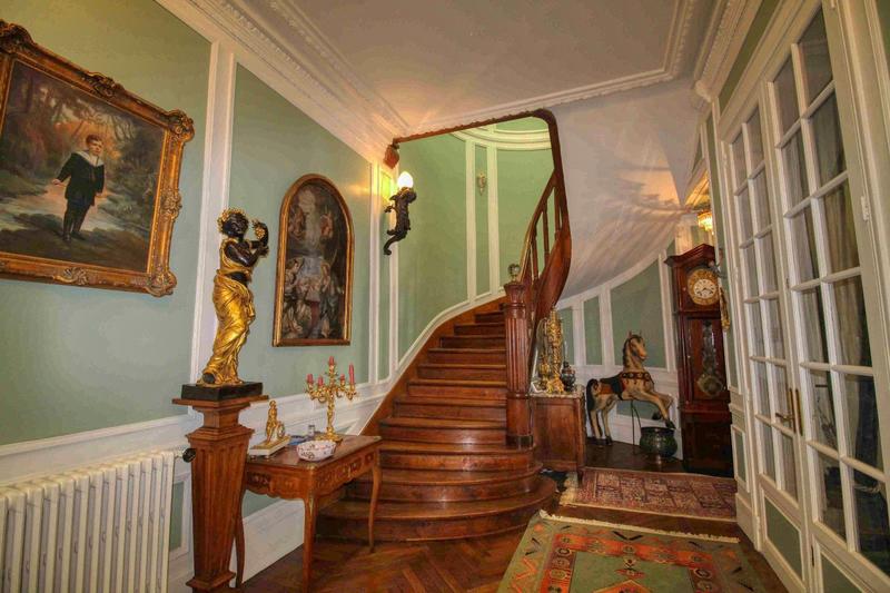 Maison bourgeoise - 330 m² - 10 pièces